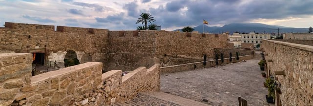 Visite guidée de la forteresse de Melilla la Vieja