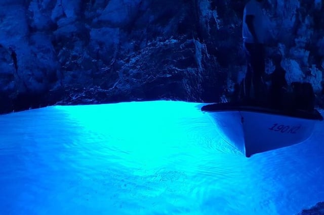 Excursion en bateau rapide Blue Cave & Vis Island au départ de Hvar