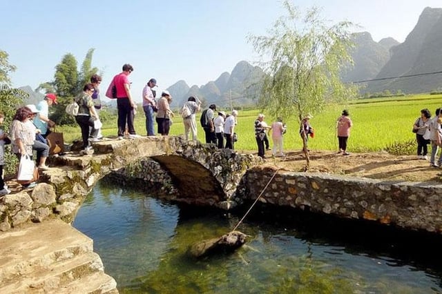 Croisière d'une journée sur la rivière Li de Guilin à Yangshuo avec guide privé et chauffeur