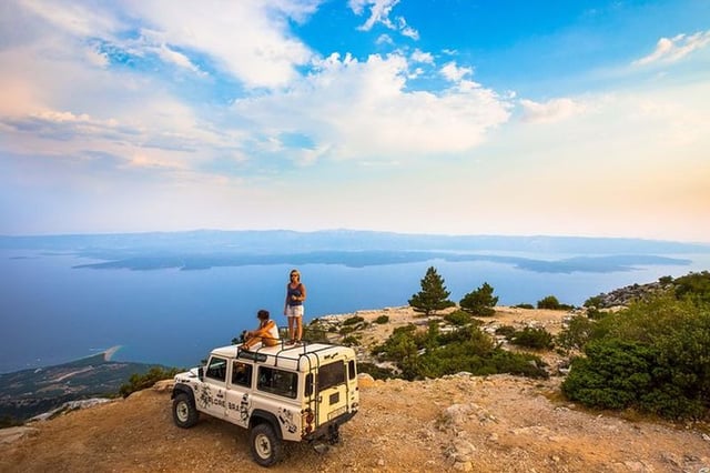 Ressentez et goûtez l'île de Brac avec des experts locaux - une aventure insulaire inoubliable