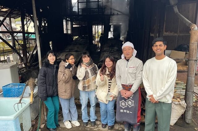 Devenez un local ! Visite à pied des arts, métiers et culture Onsen