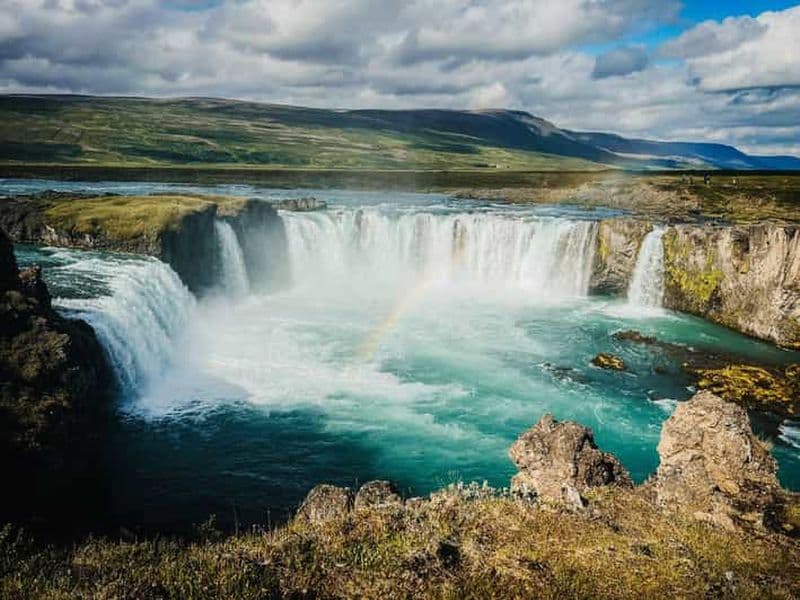 Billet Port privé Akureyri : chute d'eau de Godafoss, Myvatn et bains