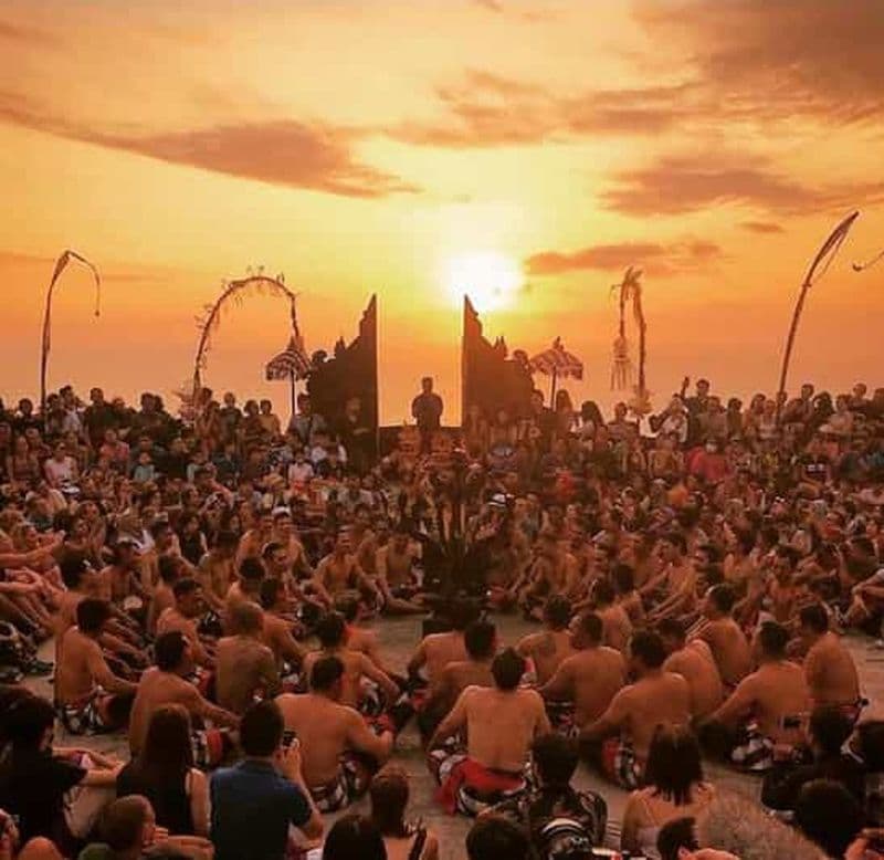 Billet plage de padang-padang et temple uluwatu avec danse du feu kecak