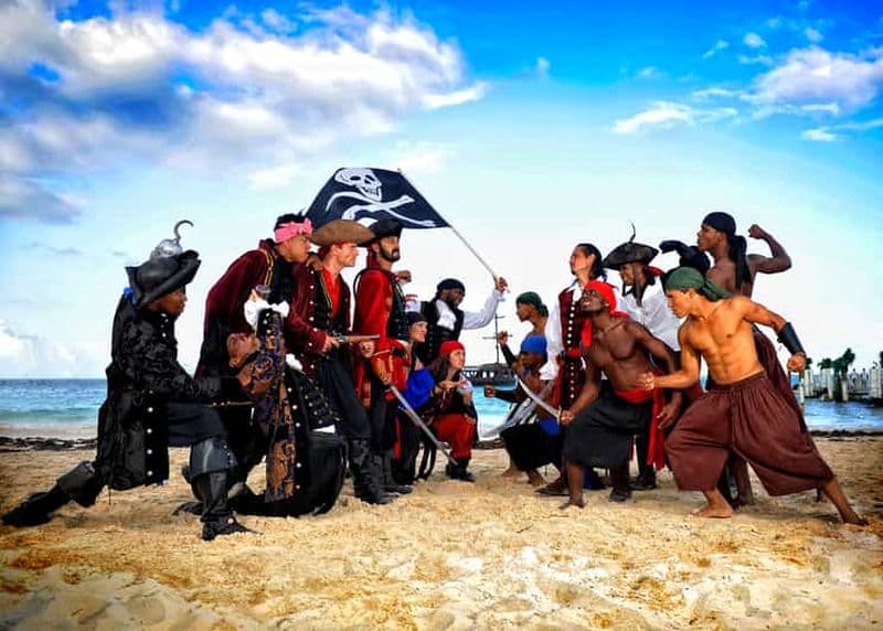 Billet Spectacle des Pirates des Caraïbes et plongée en apnée avec transport