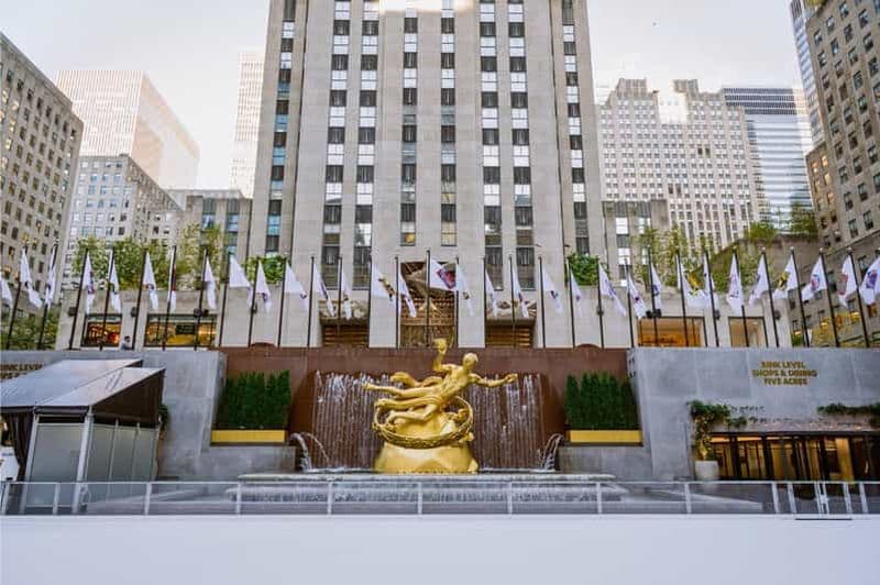 Billet NYC : Patinage au Rockefeller Center avec location de patins