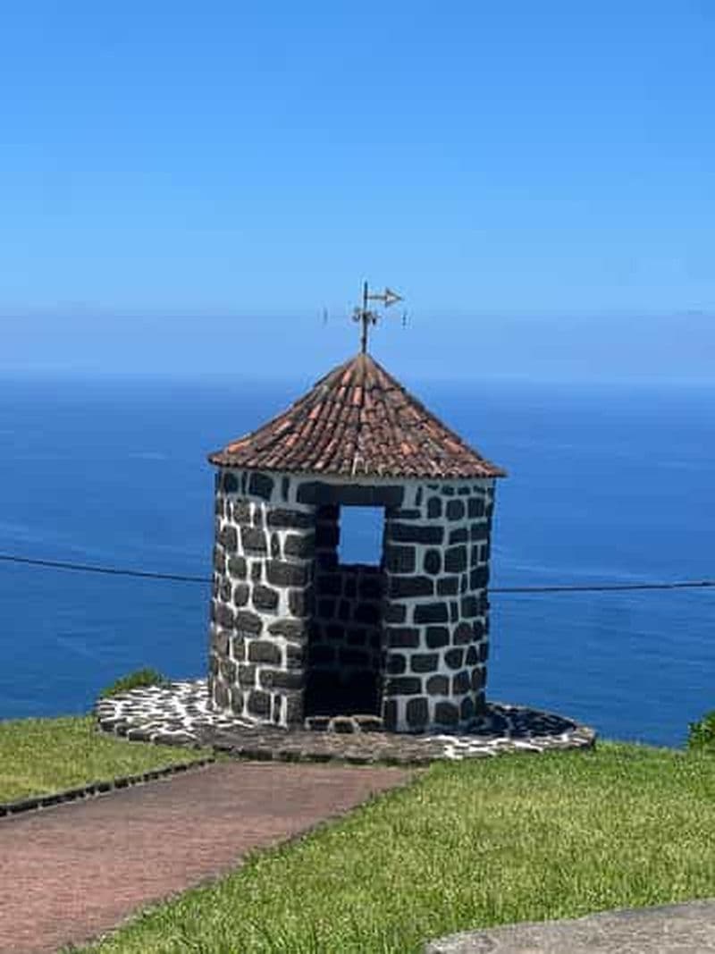 Billet São Miguel : visite privée d'une jounée dans le nord-est avec traite des vaches