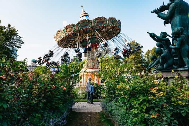 Billet Copenhague : Billets d'entrée aux jardins de Tivoli avec nombre illimité de tours de manège