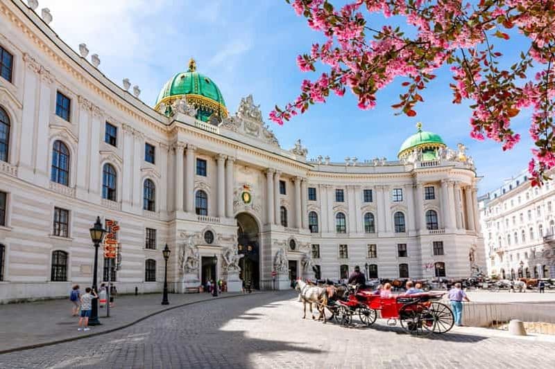 Billet Vienne : visite de la Hofburg et du musée Sisi avec billet coupe-file