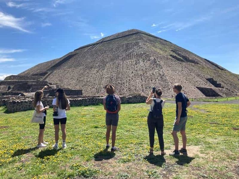 Billet Teotihuacan VIP : transport, pyramides et grottes
