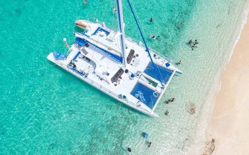 Billet Punta Cana : Excursion en catamaran sur l'île de Saona avec déjeuner