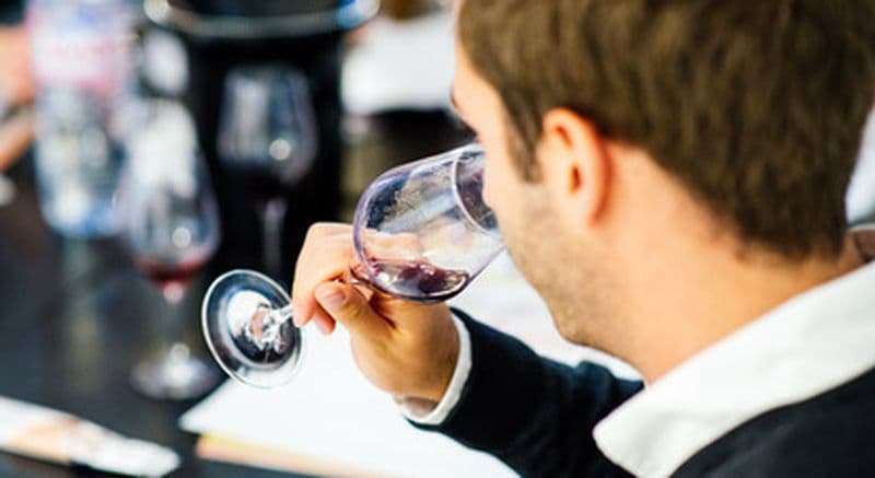 Billet Dégustation de vins et atelier œnologique à Reims