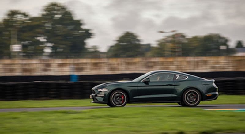 Billet Pilotage d'une Ford Mustang - Circuit de Fay en Bretagne