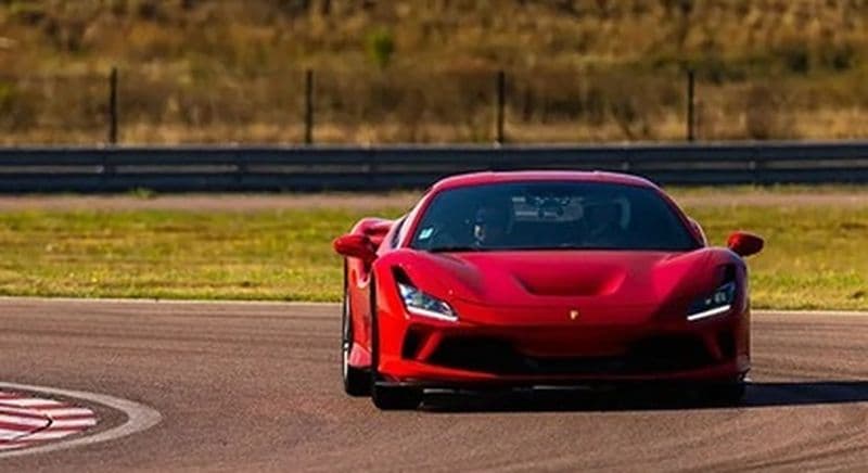 Billet Stage de pilotage en Ferrari F8 - Circuit de Fay de Bretagne