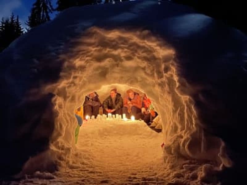 Billet Balade en raquettes à neige et fondue sous igloo à Megève