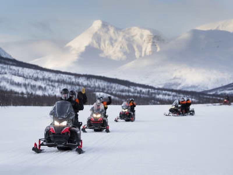 Billet Safari en motoneige avec visite des dômes de glace et des rennes depuis Tromsø