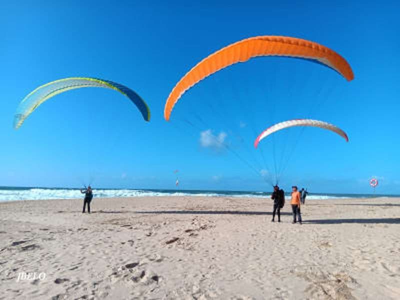 Billet Cours d'initiation au vol en parapente sur les plages de Lisbonne