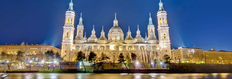 Billet Free tour à la découverte des mystères et légendes de Saragosse