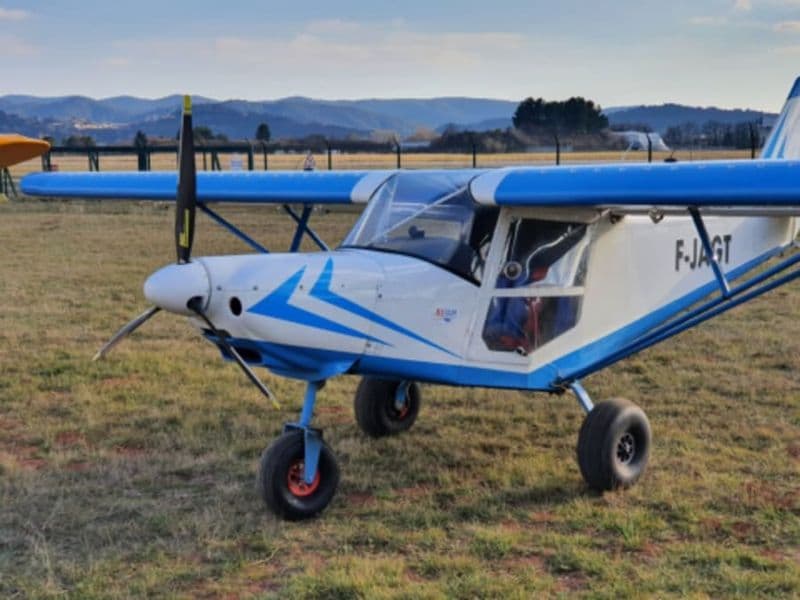 Billet Initiation au pilotage en ULM Multiaxes à Puget-ville (83)