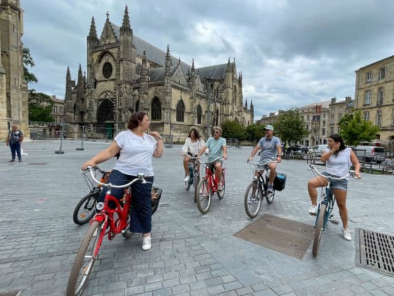 Billet Excursion privative à vélo dans le Bordeaux local & authentique