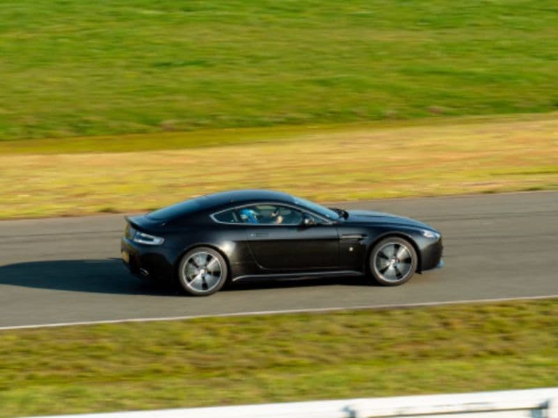 Billet Stage de pilotage Aston Martin V8 Vantage 2, Circuit du Var