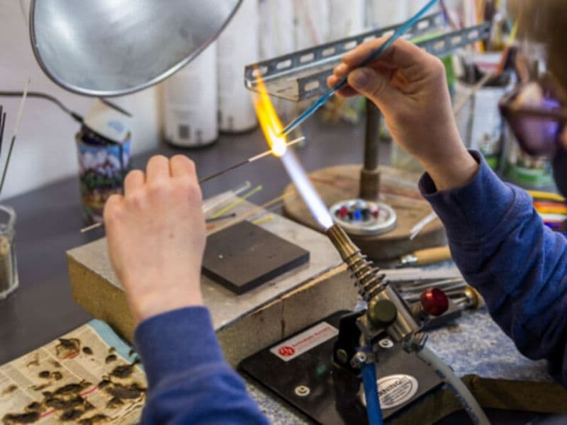 Billet Atelier soufflage de verre "Bijoux et perles" à Gahard (35)