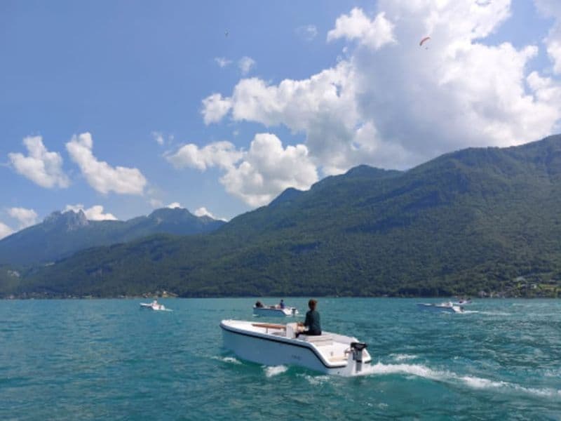 Billet Location de Bateau sans permis à Annecy (74)