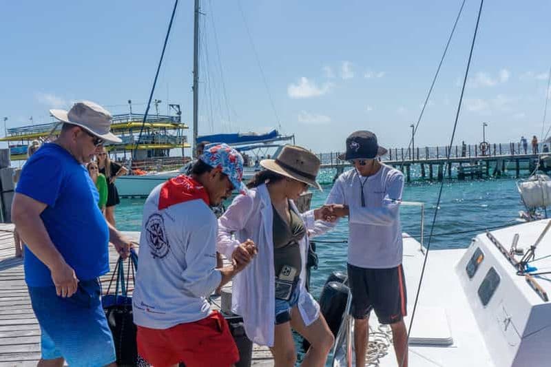 Billet Excursion en catamaran à Isla Mujeres avec plongée en apnée et open bar