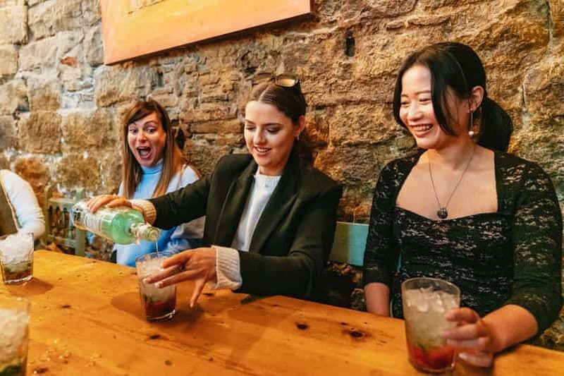 Billet Barcelone : Cours de maître en cocktails par un mixologue avec tapas