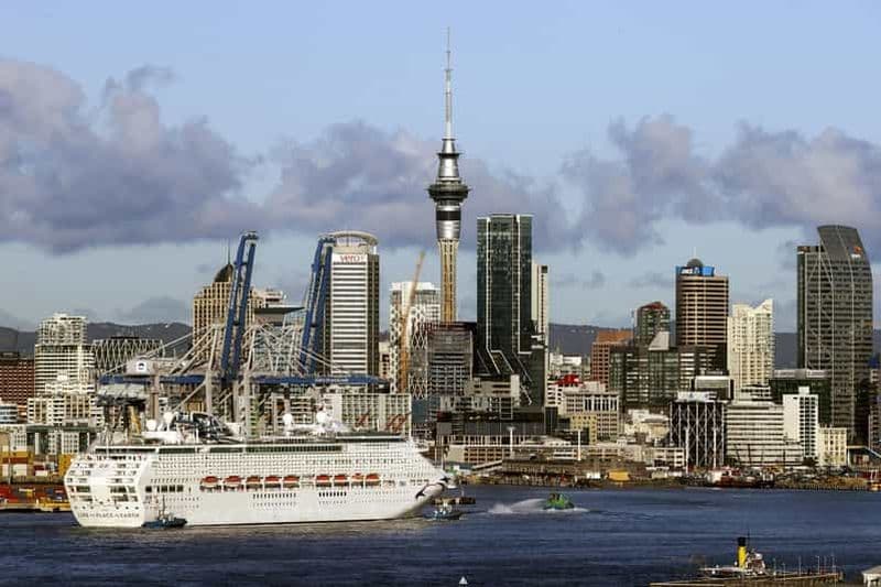 Billet Auckland : transferts de l'hôtel vers/depuis le bateau de croisière en minibus