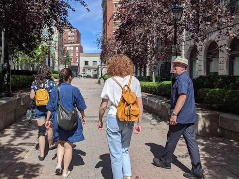Billet Montréal : la visite à pied originale du Vieux-Montréal