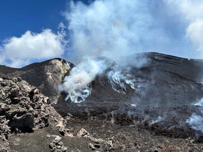 Billet Excursion sur l'Etna à 3000 m d'altitude avec téléphérique et jeep 4x4