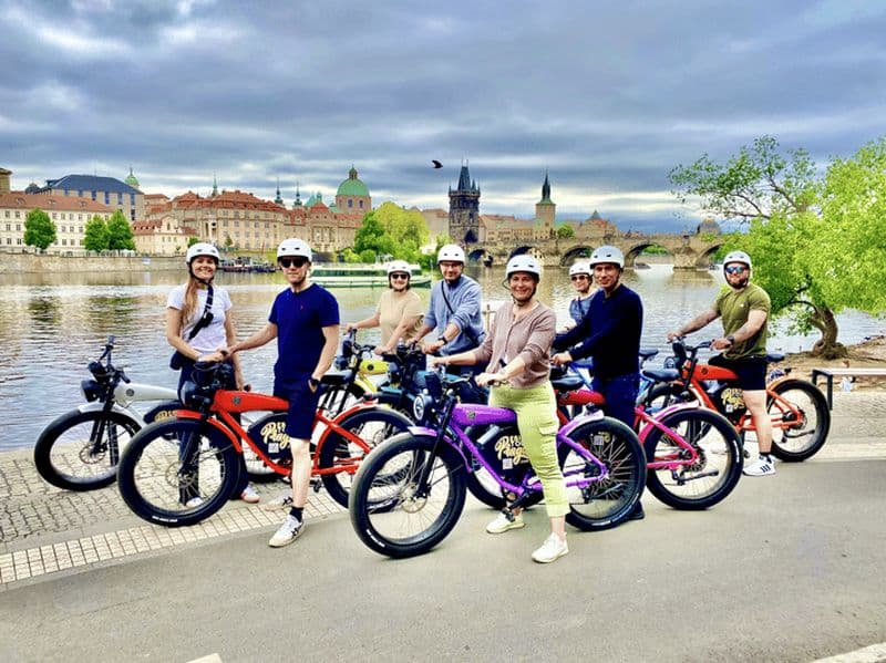 Billet Prague : visite en vélo électrique de 10 lieux d'intérêt et points de vue incontournables