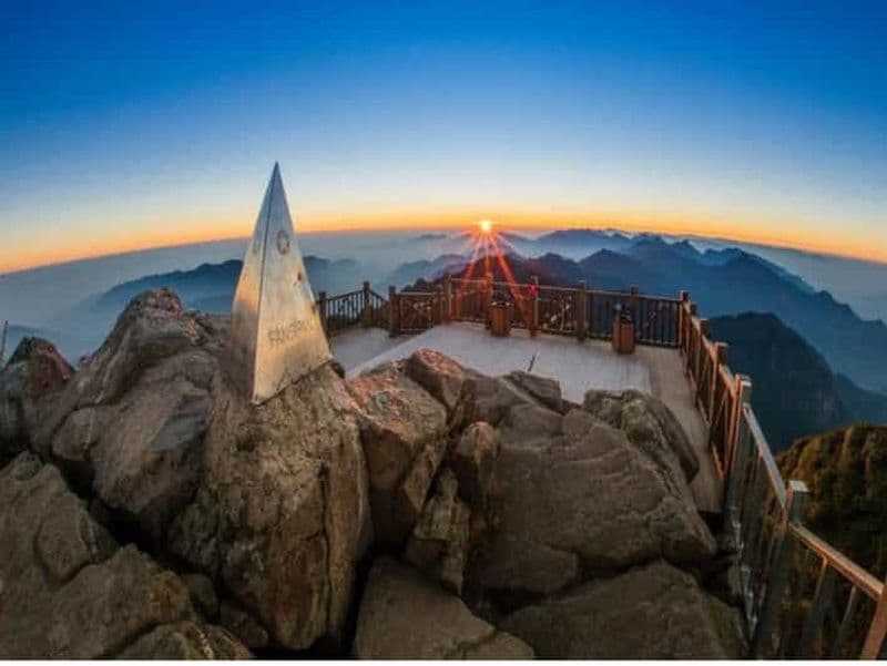 Billet RANDONNÉE SUR LE MONT FANXIPAN 1 JOUR