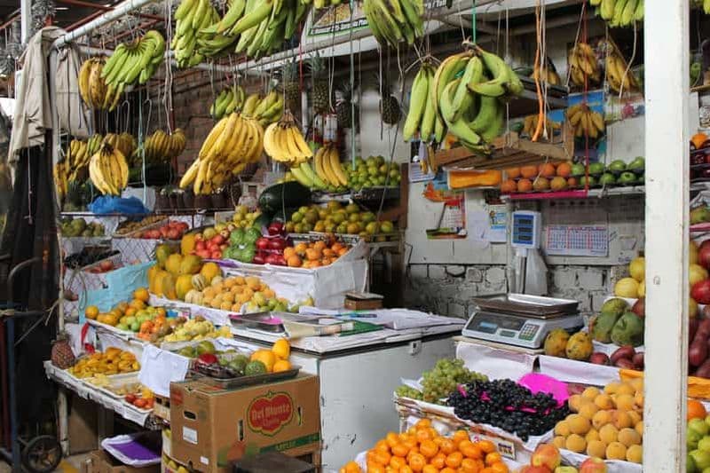 Billet Lima : visite du marché, dégustation de 35 fruits et cours de cuisine