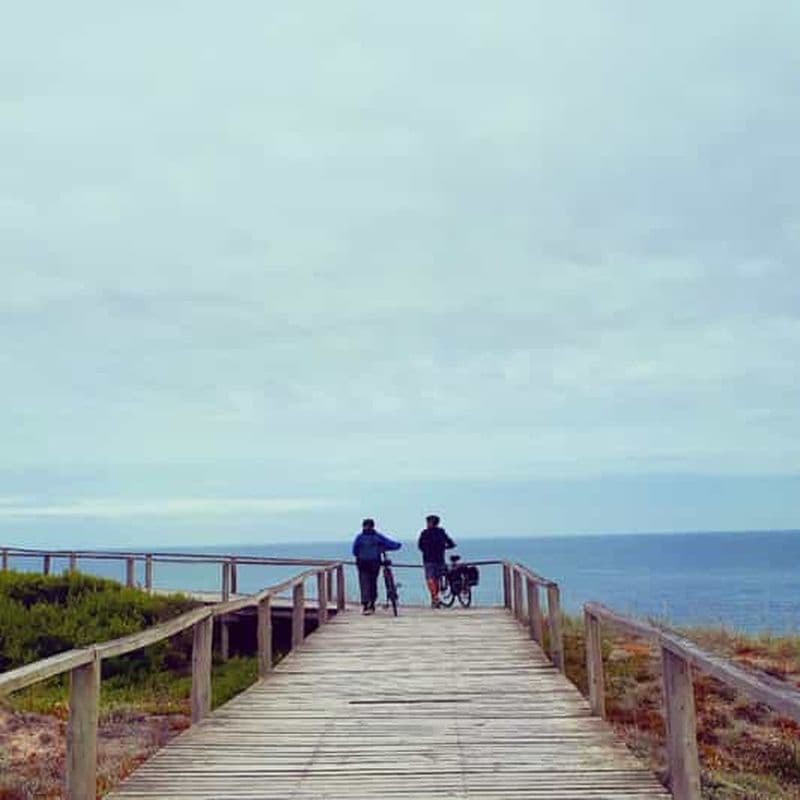 Billet Au départ de Nazaré : Location autoguidée d'une demi-journée ou d'une journée complète d'E-bike
