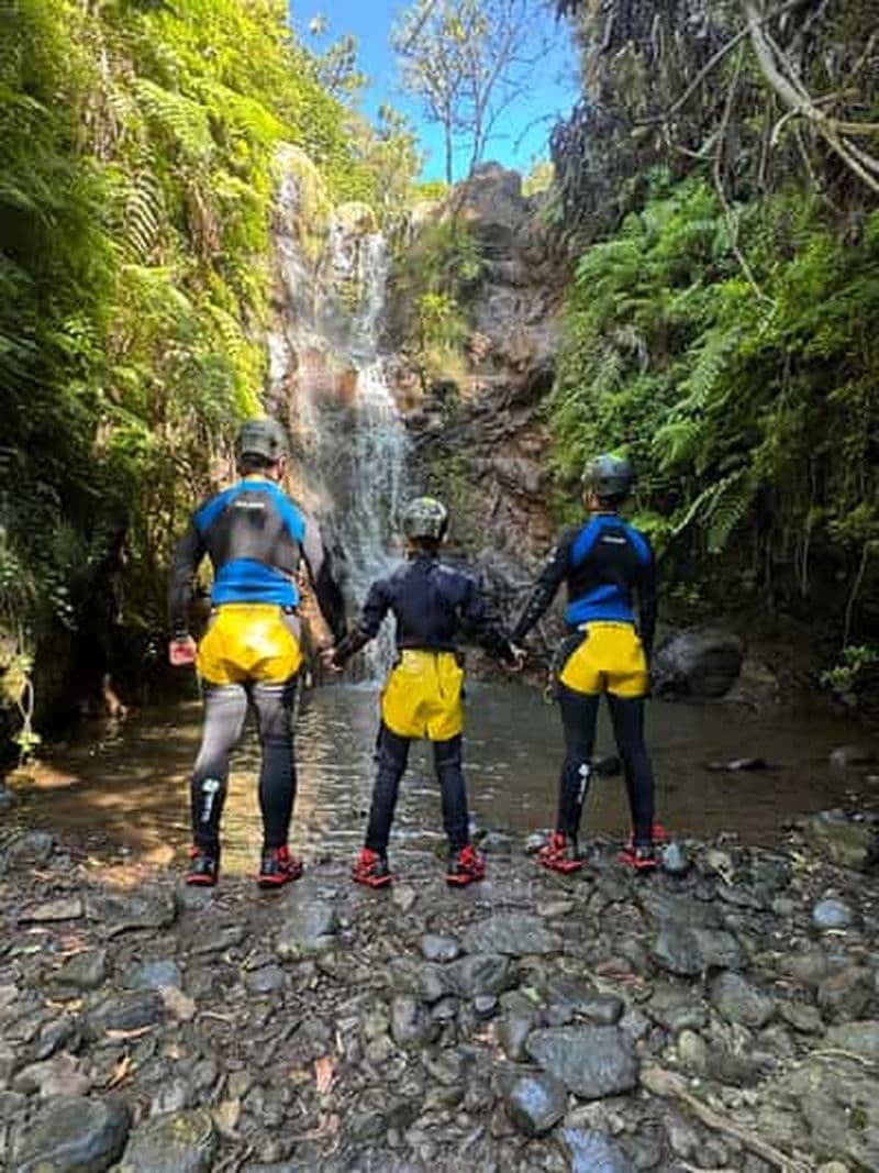 Billet Canyoning court à Madère pour débutants Rochão Niveau 1