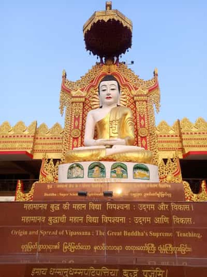Billet Visite privée de Mumbai : Grottes de Kanheri et Temple de la Pagode d'Or