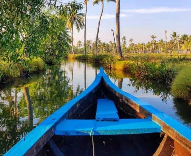 Billet Kochi : exploration des eaux calmes et village, prise en charge et retour
