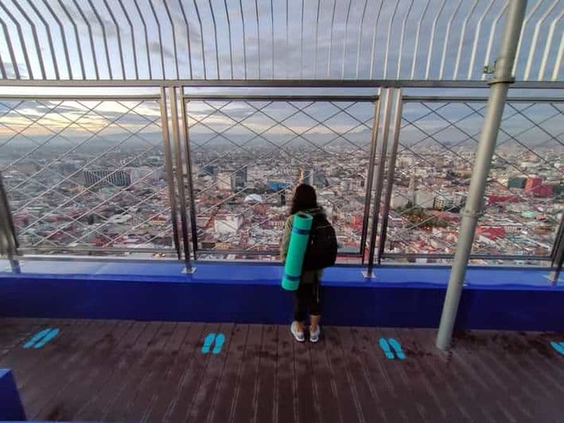 Billet Torre Latino Ciudad de México : Cours de yoga au lever du soleil