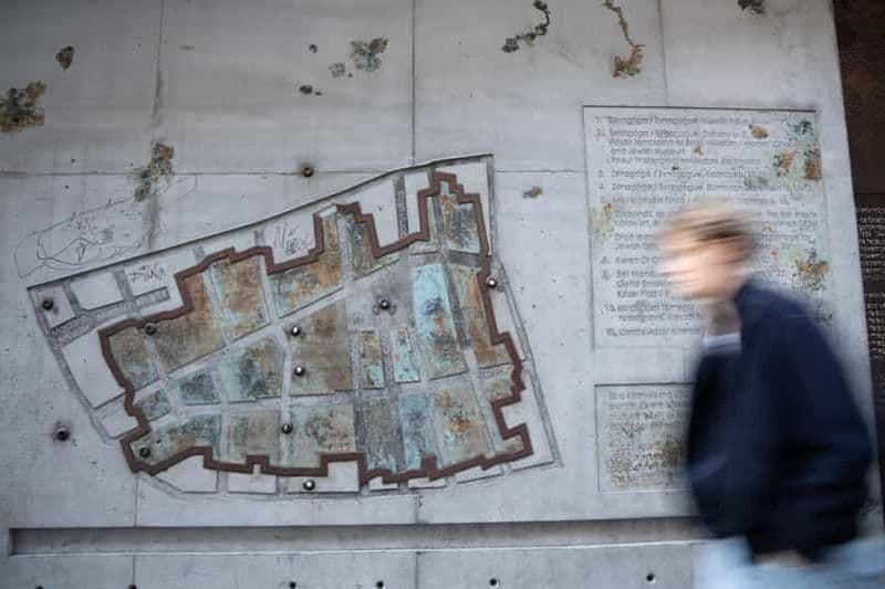 Billet Visite à pied privée du quartier juif avec entrée à la synagogue