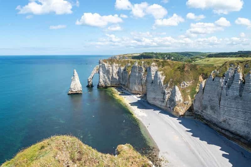 Billet Visite privée d'une journée : le vieux port d'Honfleur et les falaises d'Étretat