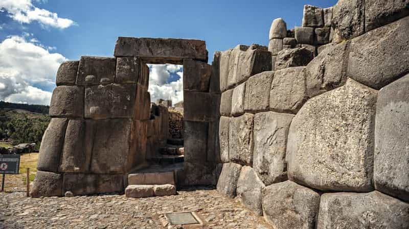 Billet Transfert : Sacsayhuaman, Qenqo, PukaPukara et Tambomachay.