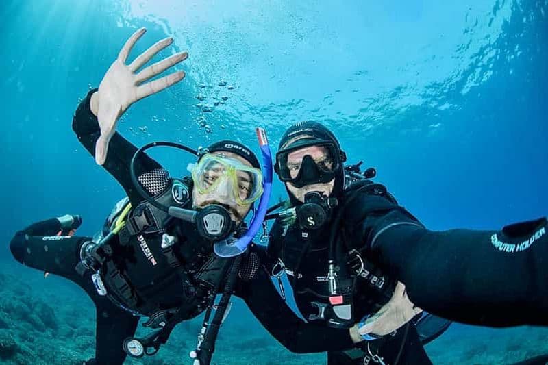 Billet Sorrente : découvrez la plongée sous-marine avec PADI, tour en bateau, double plongée