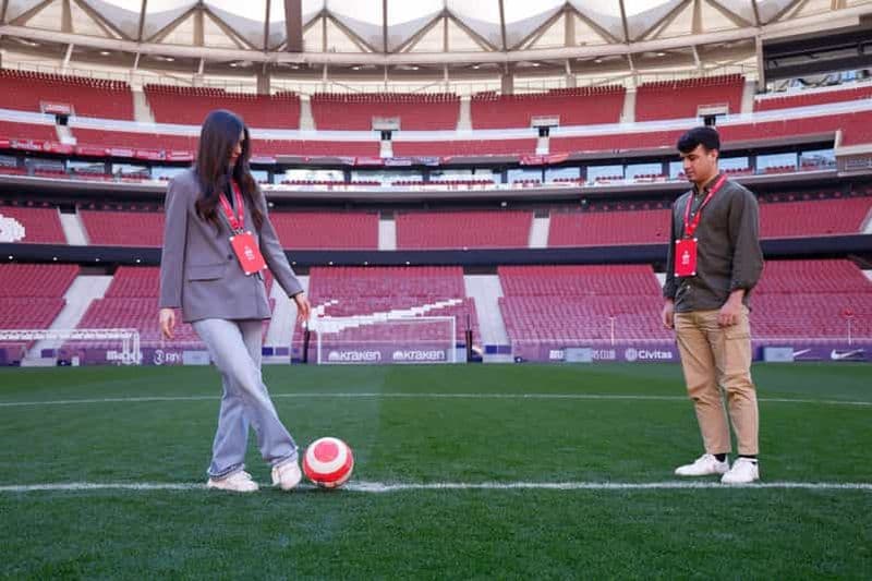 Billet Visite du stade de l'Atlético de Madrid et coup d'envoi honorifique