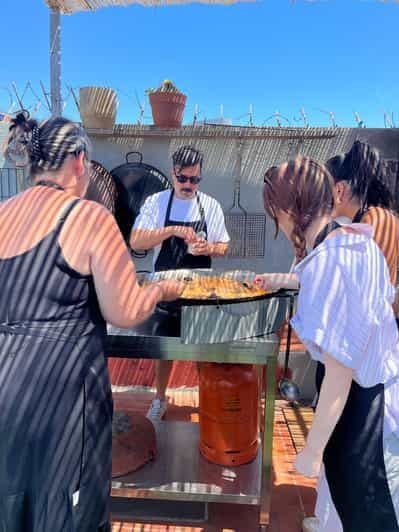 Billet Barcelone : Cours de cuisine de paella sur un toit