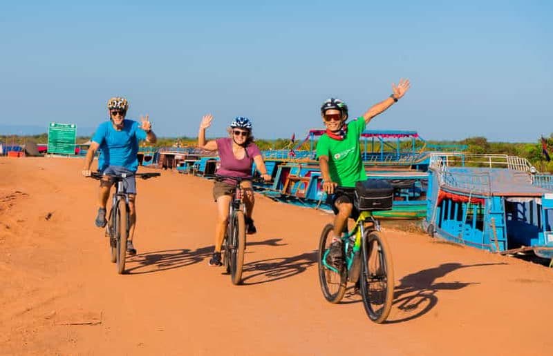 Billet Kampong Phluk : Visite à vélo du village flottant et croisière au coucher du soleil