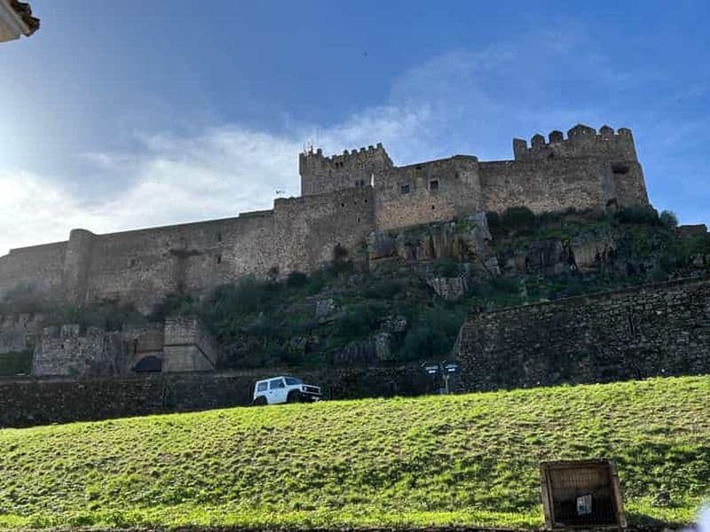 Billet Alburquerque : visite guidée du Château de la Lune et de la ville médiévale