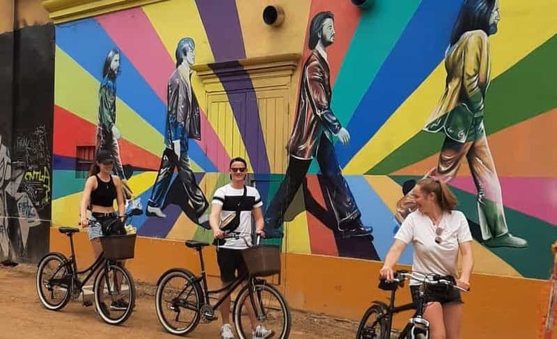Billet Lima : visite à vélo du Malecón de Miraflores et du street art de Barranco