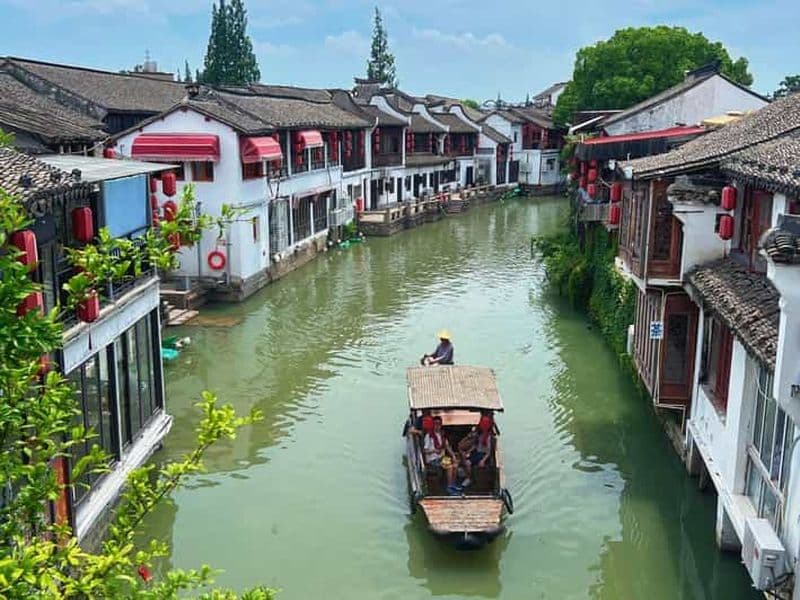 Billet Shanghai : Excursion d'une journée dans la ville d'eau de Zhujiajiao/le parc cinématographique