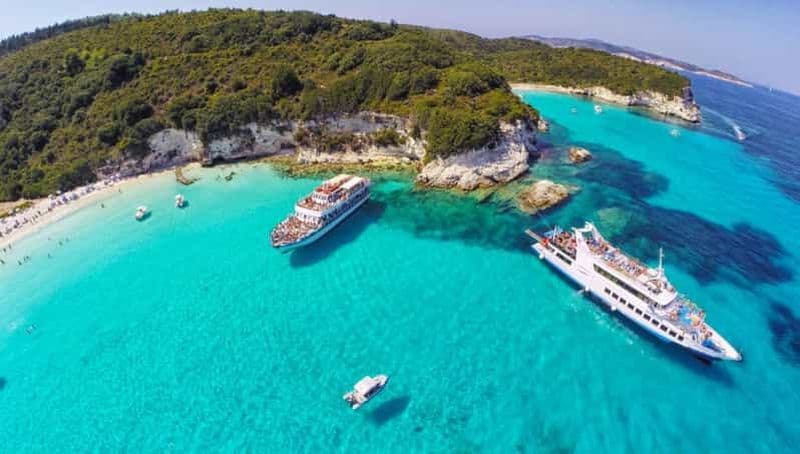 Billet Depuis l'île de Corfou : croisière en bateau vers Antipaxos et les grottes bleues de Paxos